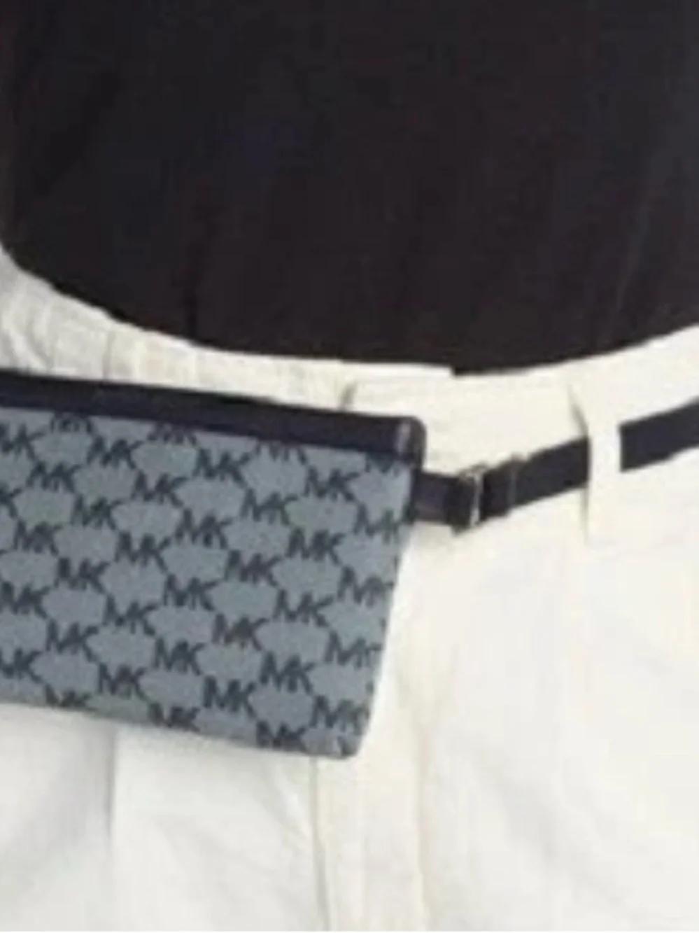 This Michael Kors MK Signature Logo Belt Bag / Fanny Pack NWOT